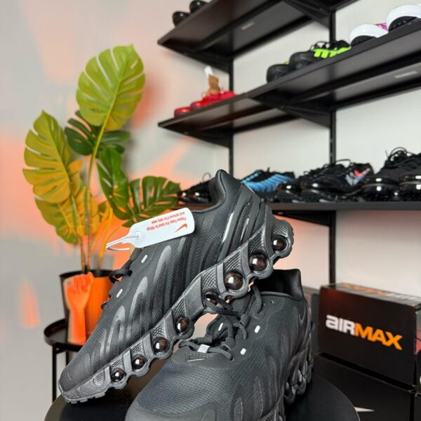 Nike AIR MAX DN8 BLACK