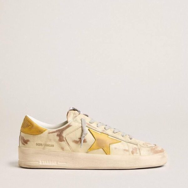 Golden Goose Beige / Yellow Star