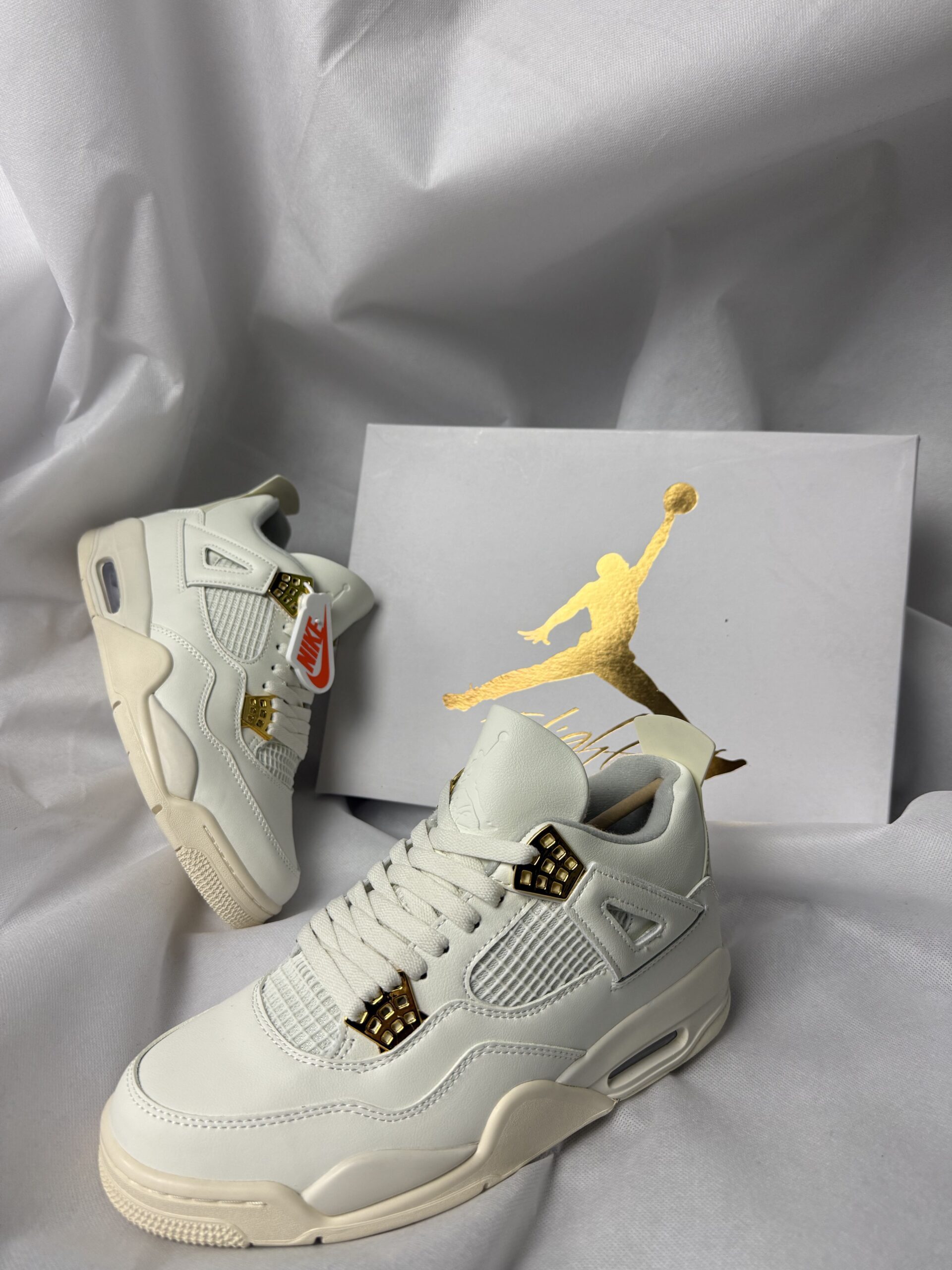 Air Jordan 4 Retro White/Gold - Slika 3
