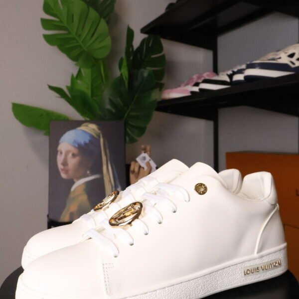 Louis Vuitton low top tenisice bijele