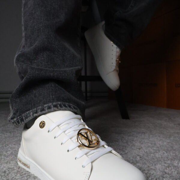 Louis Vuitton low top tenisice bijele