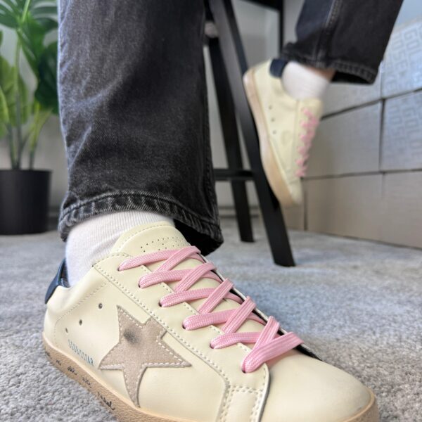 Golden Goose Super Star "Love is all we need"