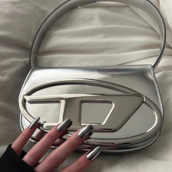 Diesel torbica srebrna