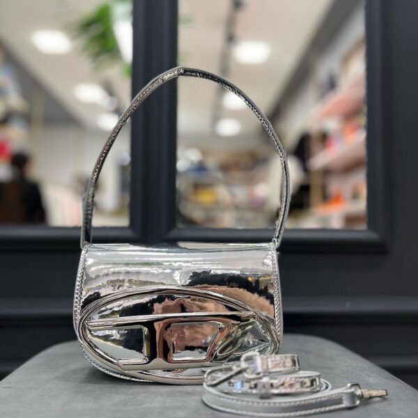 Diesel torbica srebrna