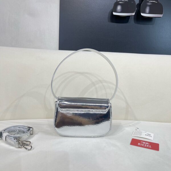 Diesel torbica srebrna