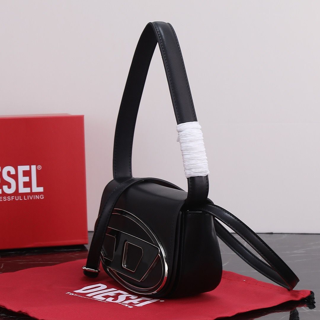 Diesel torbica crna (koža) - Slika 9