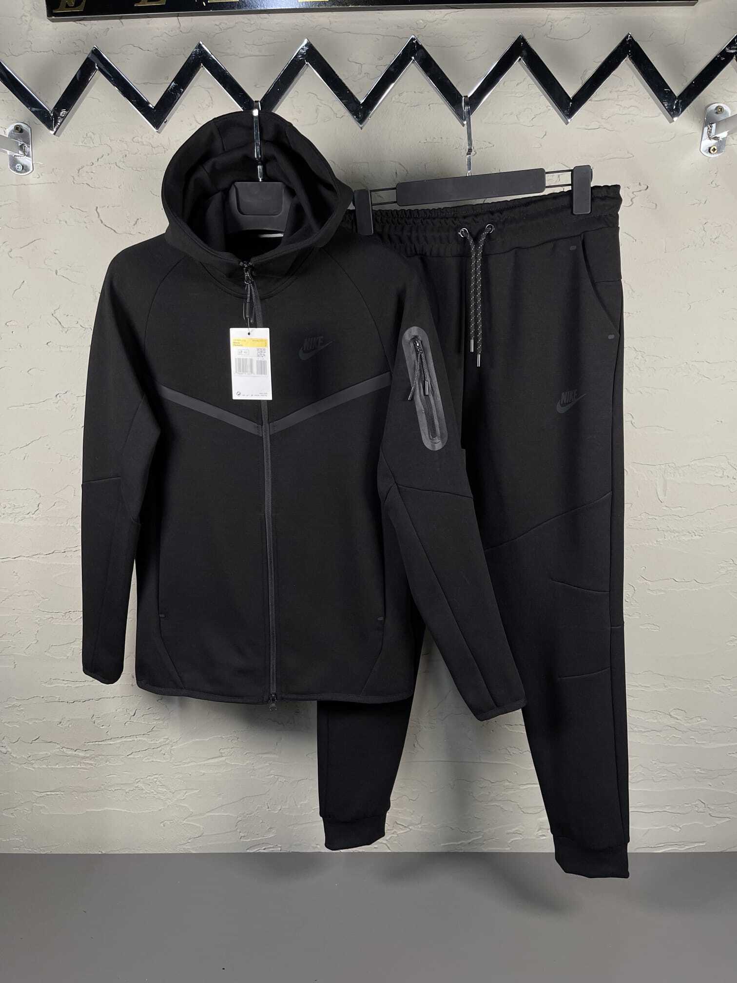 Komplet Nike Tech Fleece "Black" - Slika 2