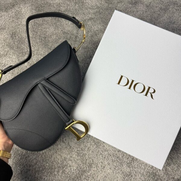 Saddle leather handbag Dior Navy in Leather