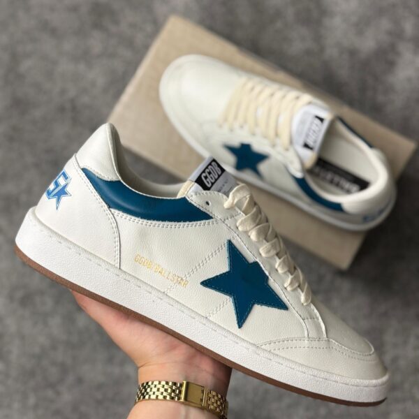 Golden Goose Ball Star LTD in nappa with turquoise leather star and white heel tab
