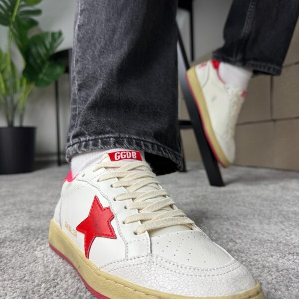 Golden Goose Ball Star White / Red Star