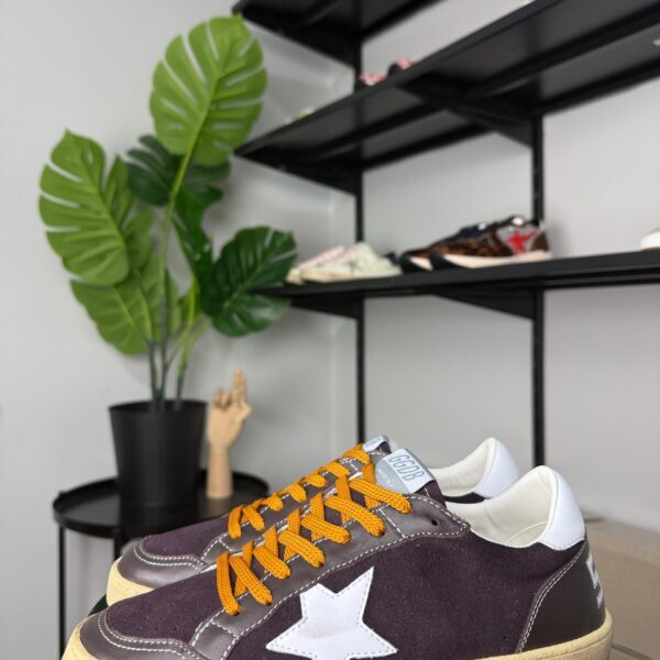 Golden Goose Ball Star "Brown with White star"