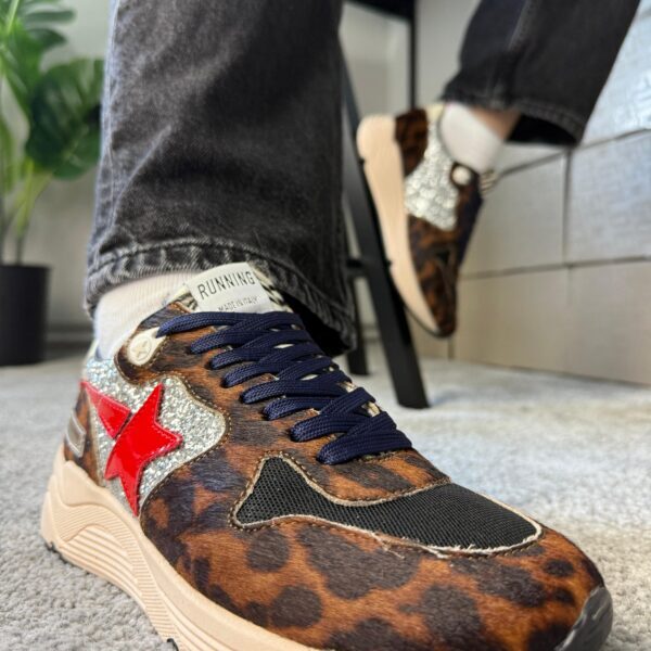 Golden Goose Running Sole Leopard / Red Star