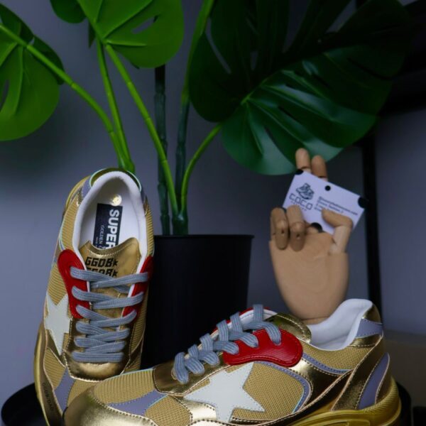 Golden Goose Gold/Red/White White Star