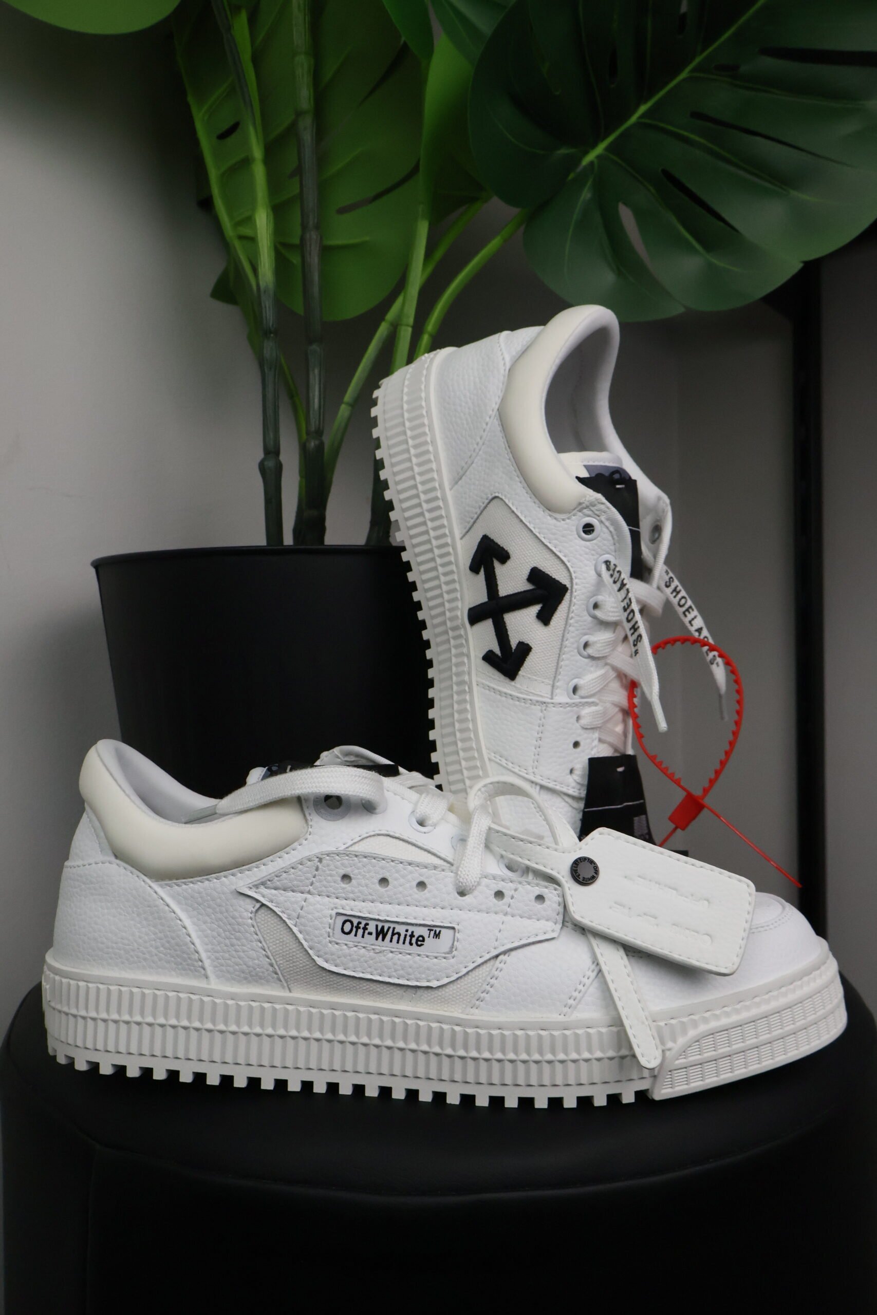 Off-White 3.0 Off Court Sneakers - White - Slika 2