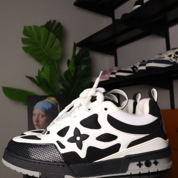 Louis Vuitton Skate Black Cream White