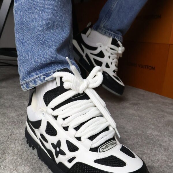 Louis Vuitton Skate Black Cream White