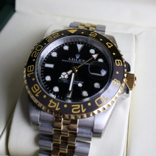 Rolex 2025 GMT-Master II 40 126713GRNR