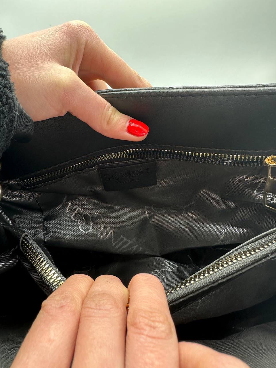 Saint Laurent Loulou Logo Plaque Medium Shoulder Bag - Slika 6