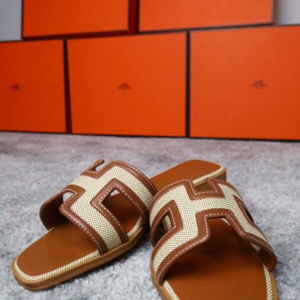 Hermes Oran Brown White