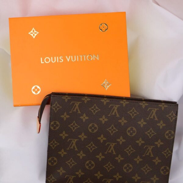 Louis Vuitton Toiletry Pouch 26 Monogram Brown