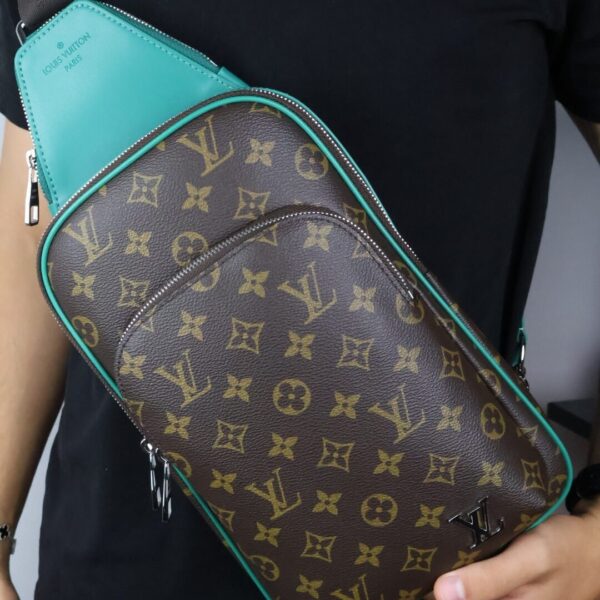 Louis Vuitton Avenue Slingbag