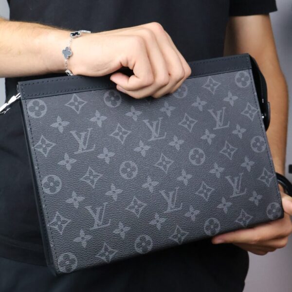 Louis Vuitton Gaston Wearable Wallet