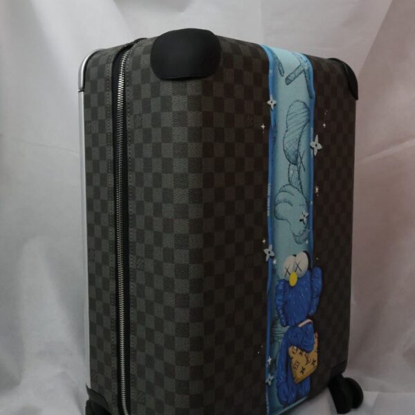 Louis Vuitton black brown Kofer KAWS