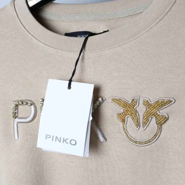 Pink majica dugih rukava / White / Gold Logo