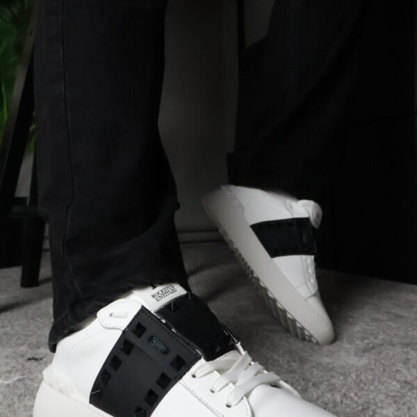 Valentino Garavani Rockstud White/Black