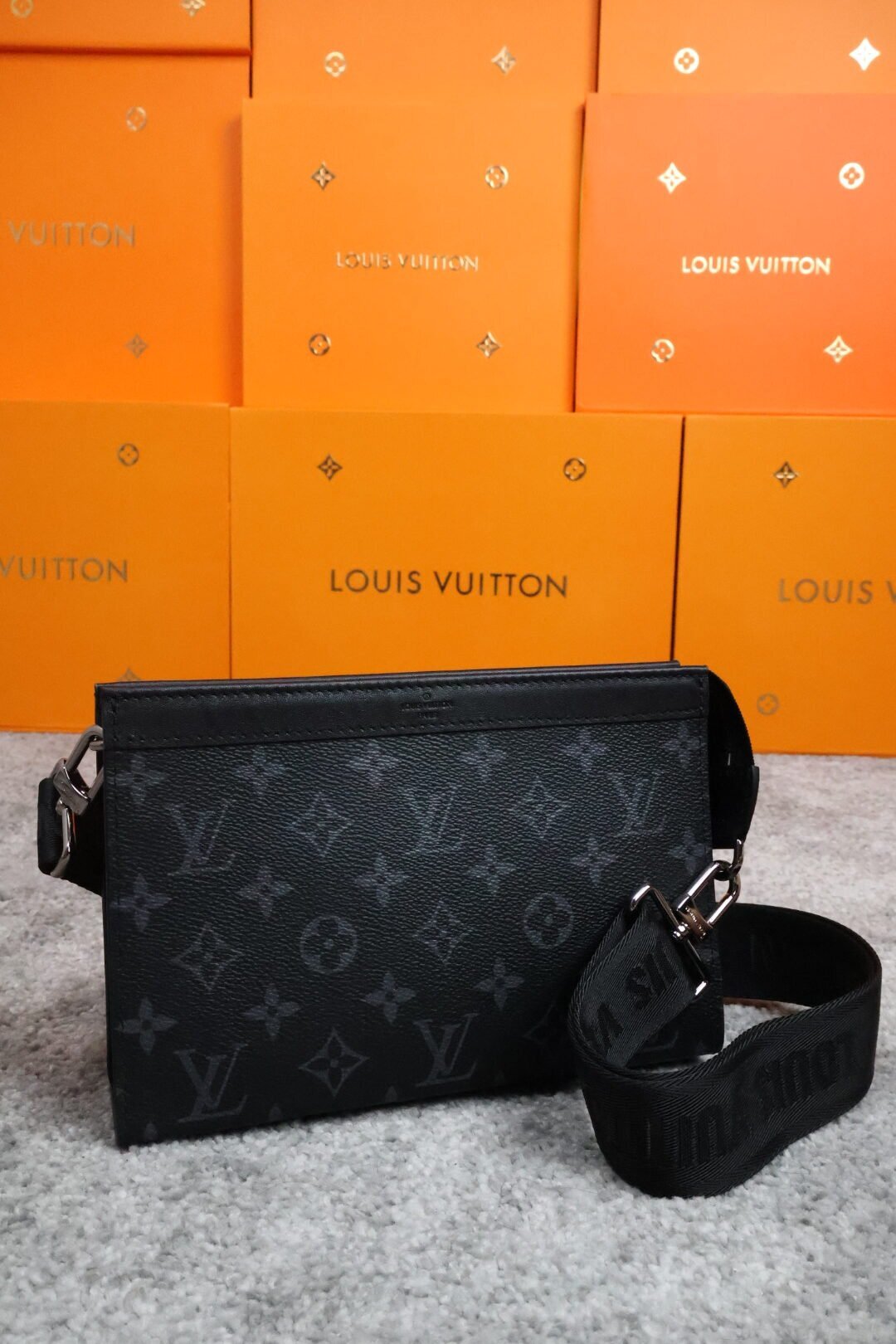 Louis Vuitton Gaston Wearable Wallet Monogram Eclipse Reverse - Slika 3