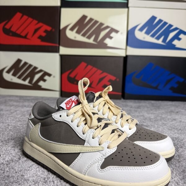 Jordan Travis Scott Light Mocha