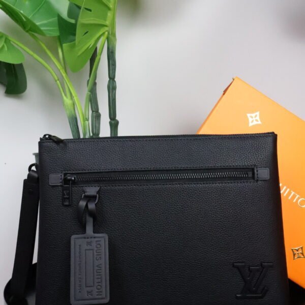 Louis Vuitton Aerogram Takeoff Pouch