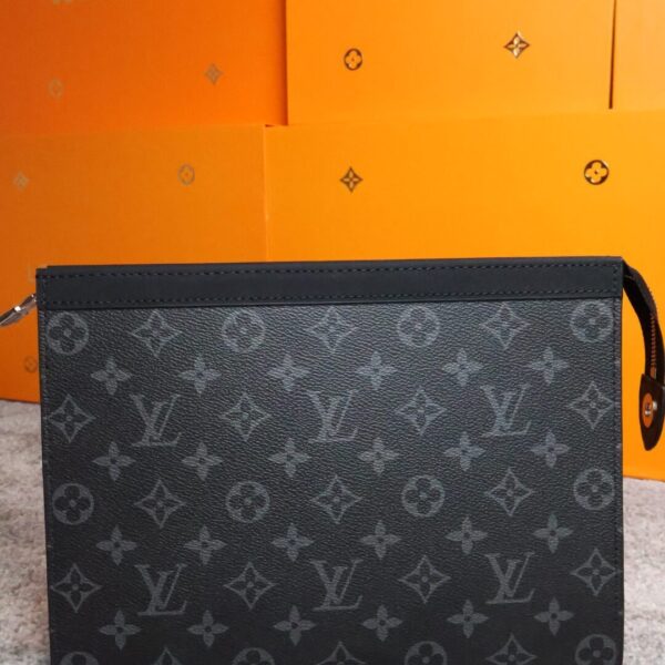 Louis Vuitton Gaston Wearable Wallet