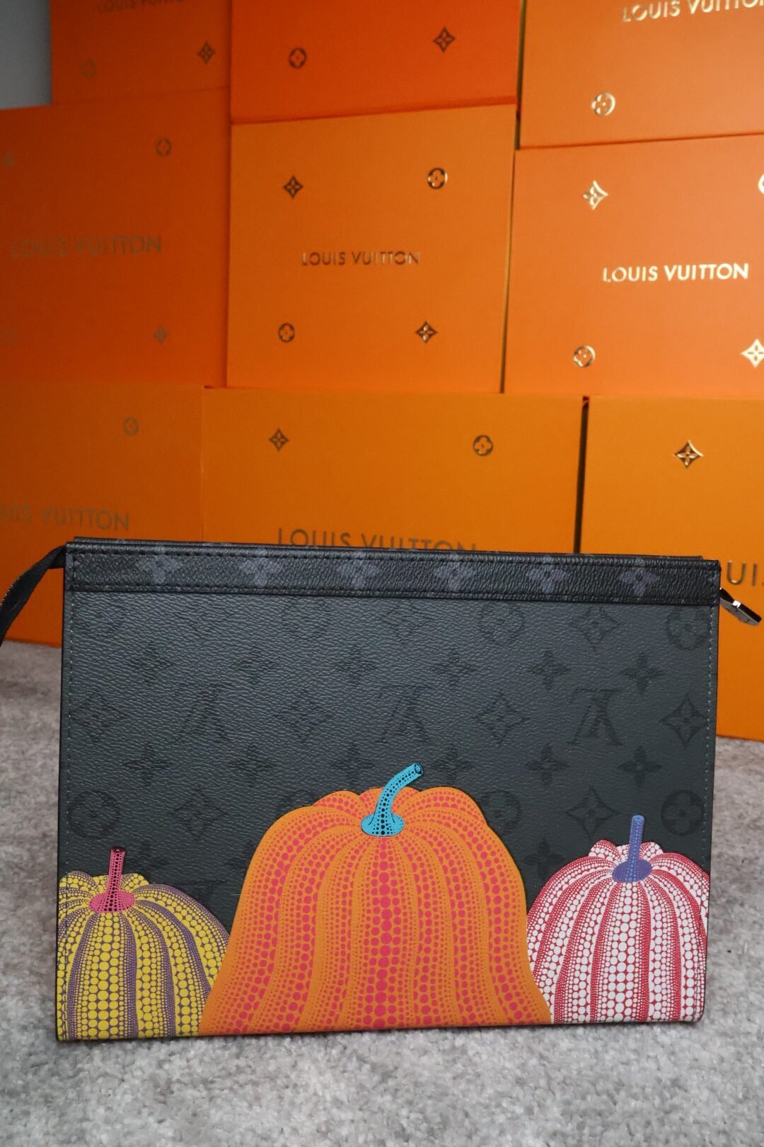 Louis Vuitton Pochette Voyage - Slika 3