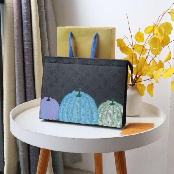 Louis Vuitton Pochette Voyage