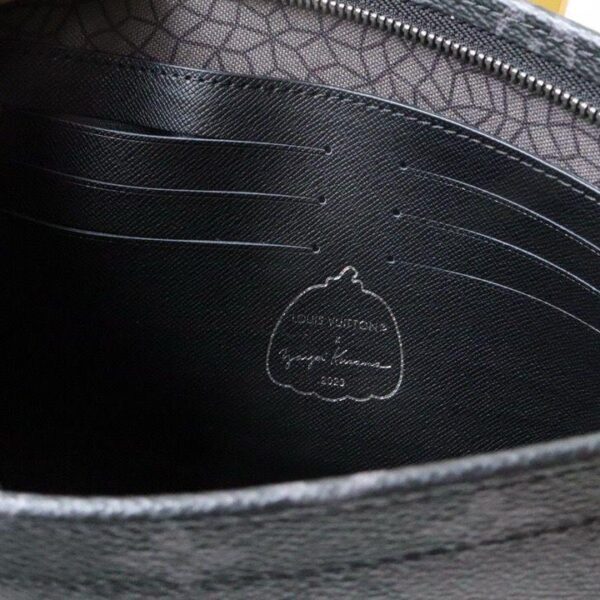 Louis Vuitton Pochette Voyage