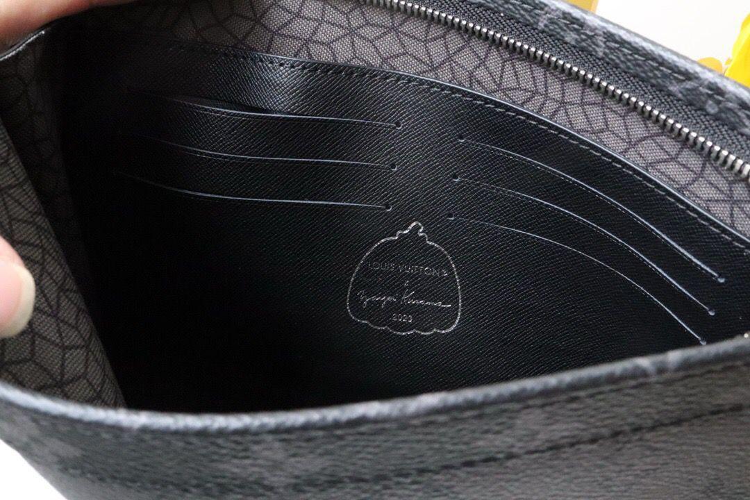 Louis Vuitton Pochette Voyage - Slika 9