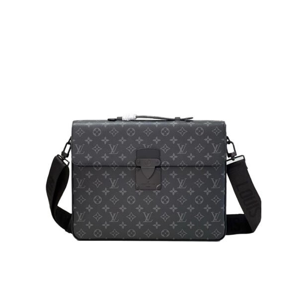 Louis Vuitton messenger