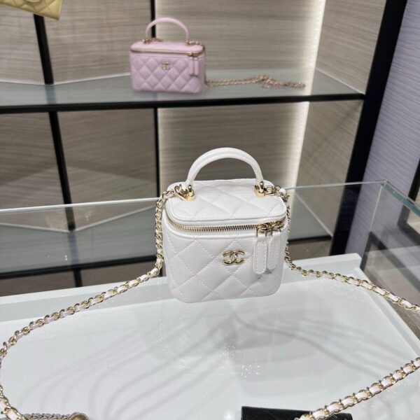 Chanel Mini With Chain white Lambskin Gold Hard