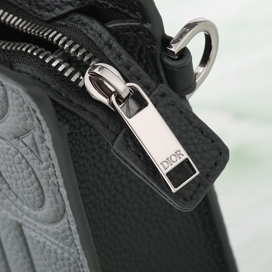 Christian Dior A5 Triangle Pouch D Gravity Leather Black - Slika 10