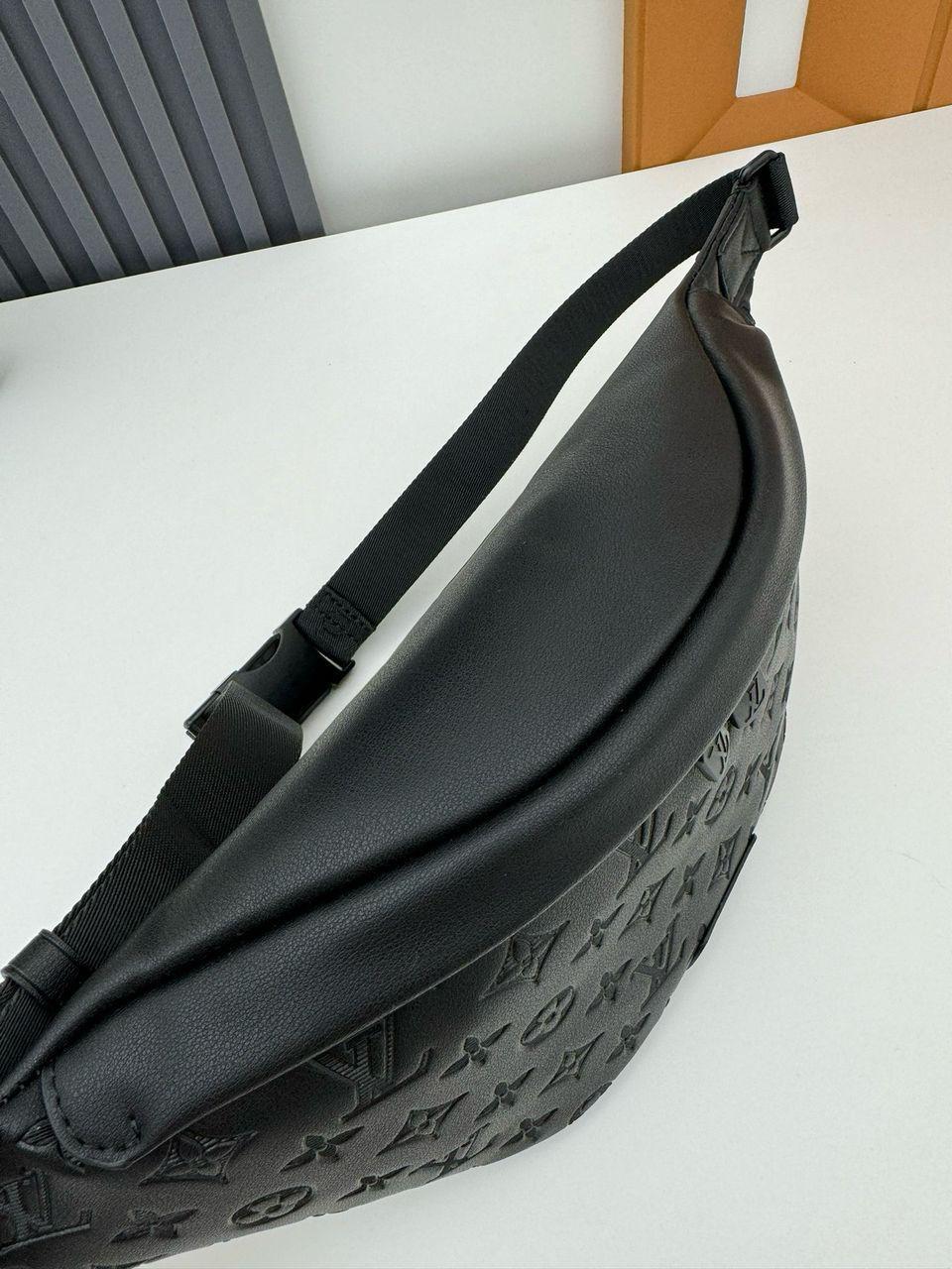 Louis Vuitton Discovery Bumbag