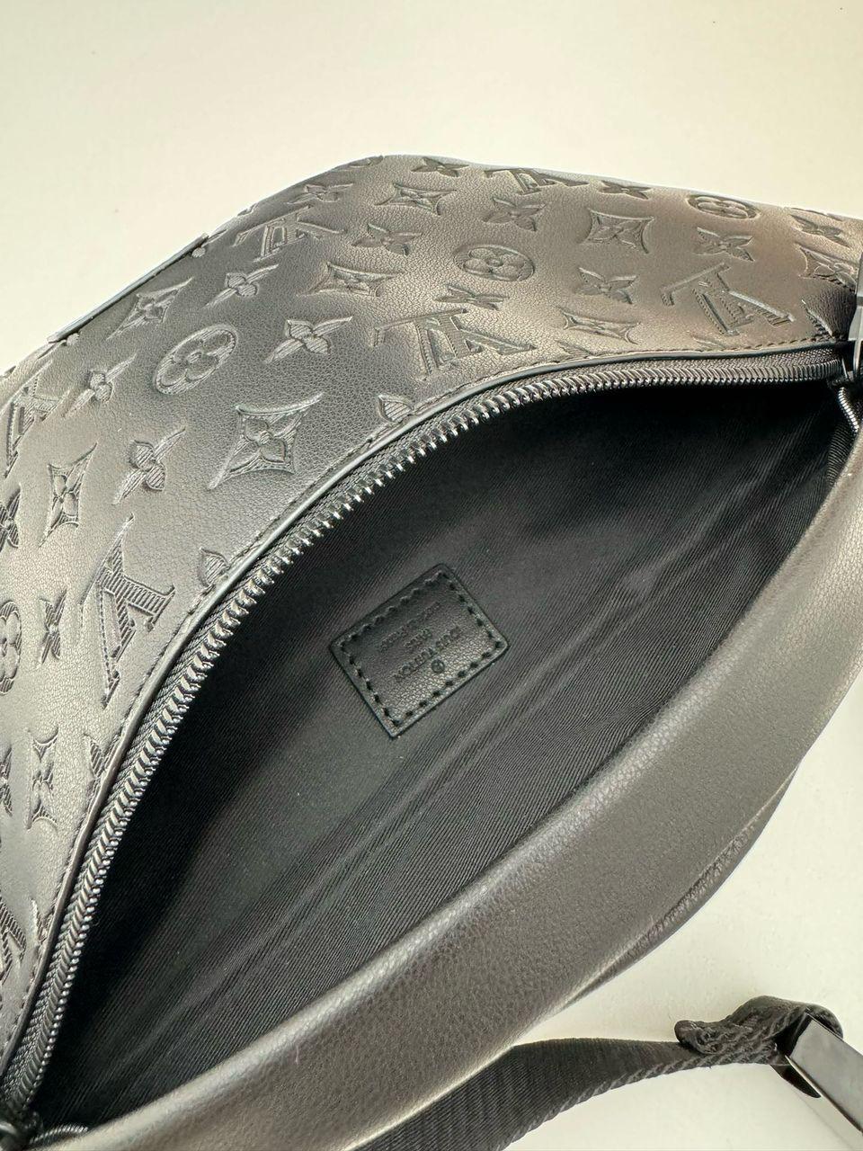 Louis Vuitton Discovery Bumbag