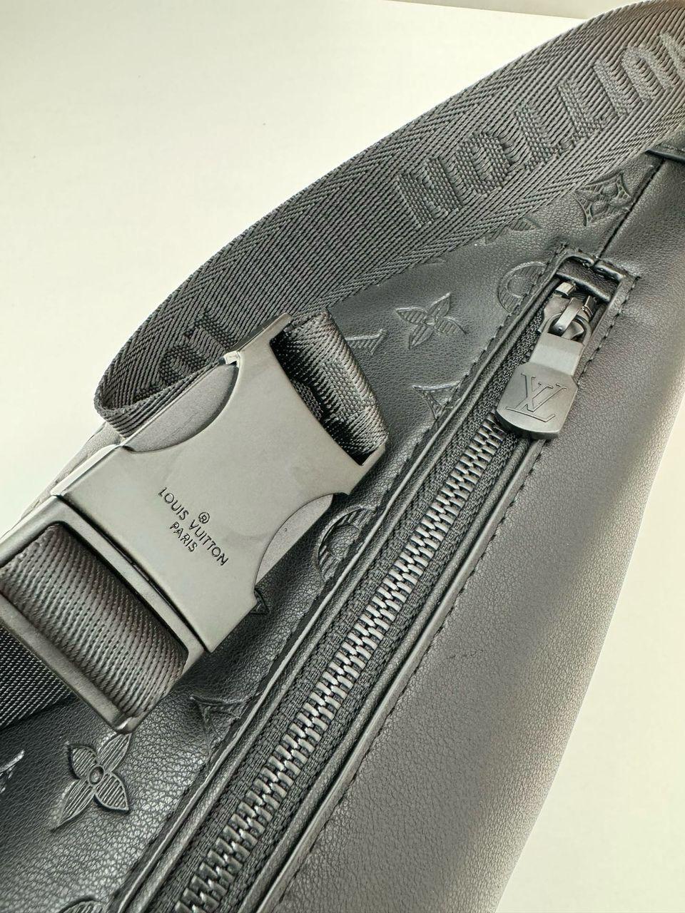 Louis Vuitton Discovery Bumbag