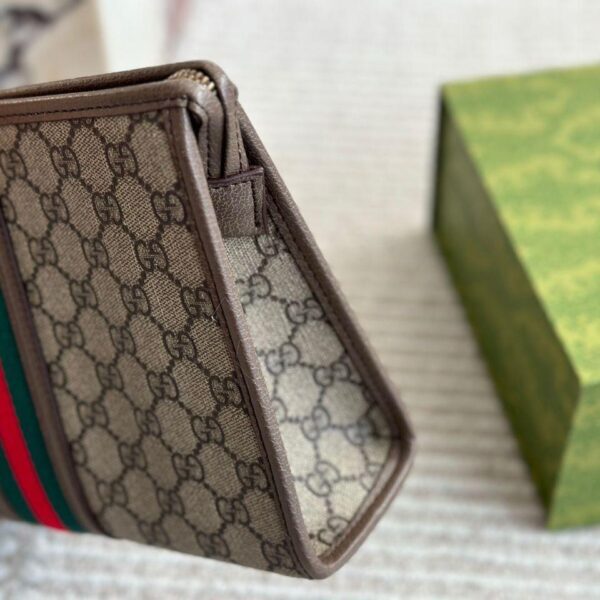 Gucci ophidia large gg supreme pouch clutch