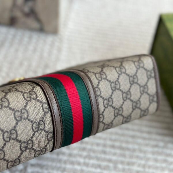 Gucci ophidia large gg supreme pouch clutch