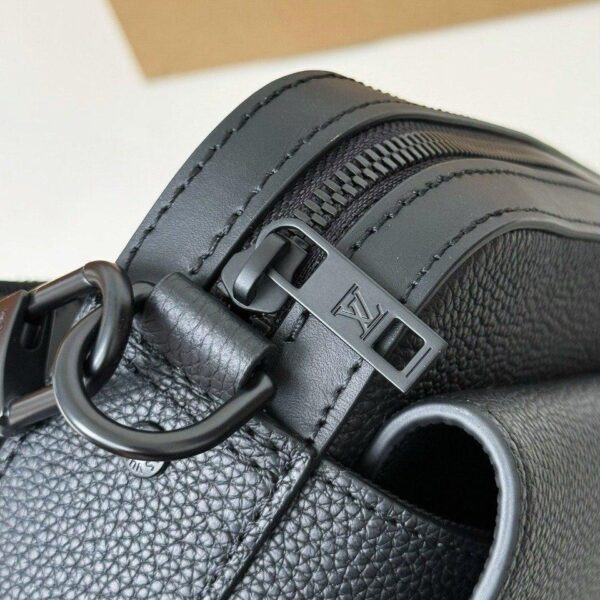 Louis Vuitton Noir Leather Pilot Wearable Wallet