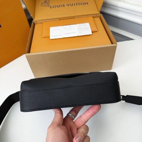 Louis Vuitton Noir Leather Pilot Wearable Wallet