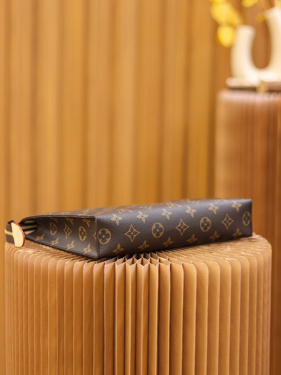 Louis Vuitton Toiletry Pouch 26 Monogram Brown