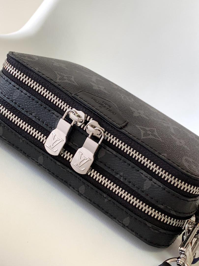 Louis Vuitton Monogram Eclipse Alpha Wearable Wallet - Slika 12