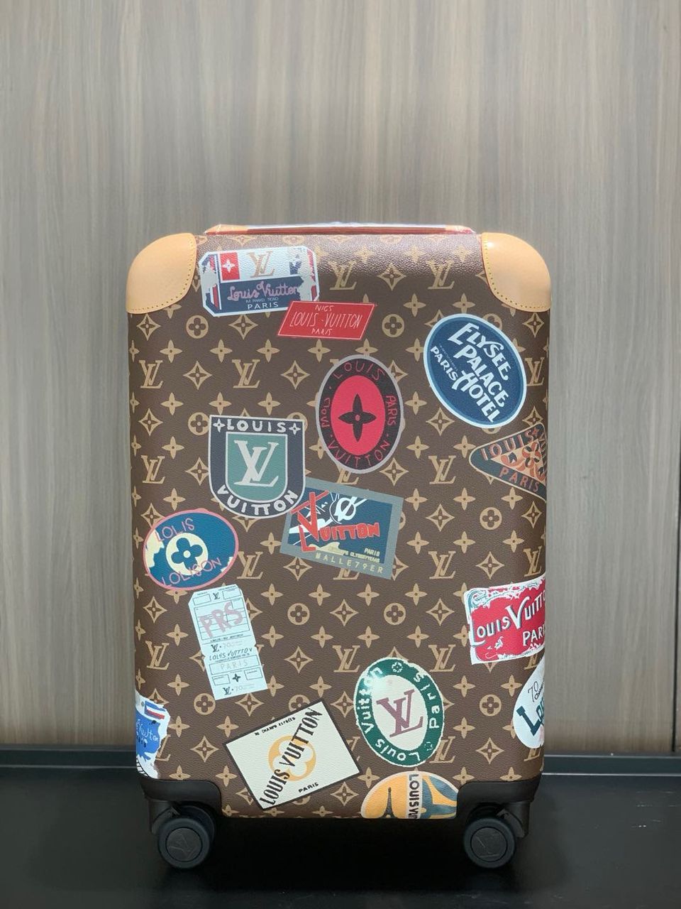 Louis Vuitton brown vintage Kofer - Slika 9